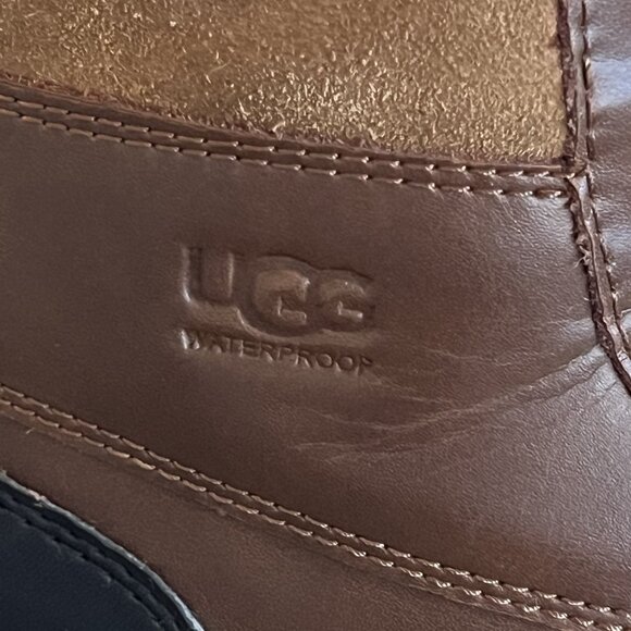 KIDS UGG Boots Size 3 BUTTE II CWR 1098890K WORCHESTER Waterproof Lined - Picture 7 of 13